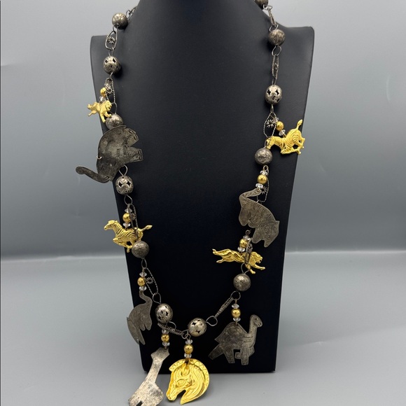 Jewelry - Animal Charm Necklace in Silver and Gold